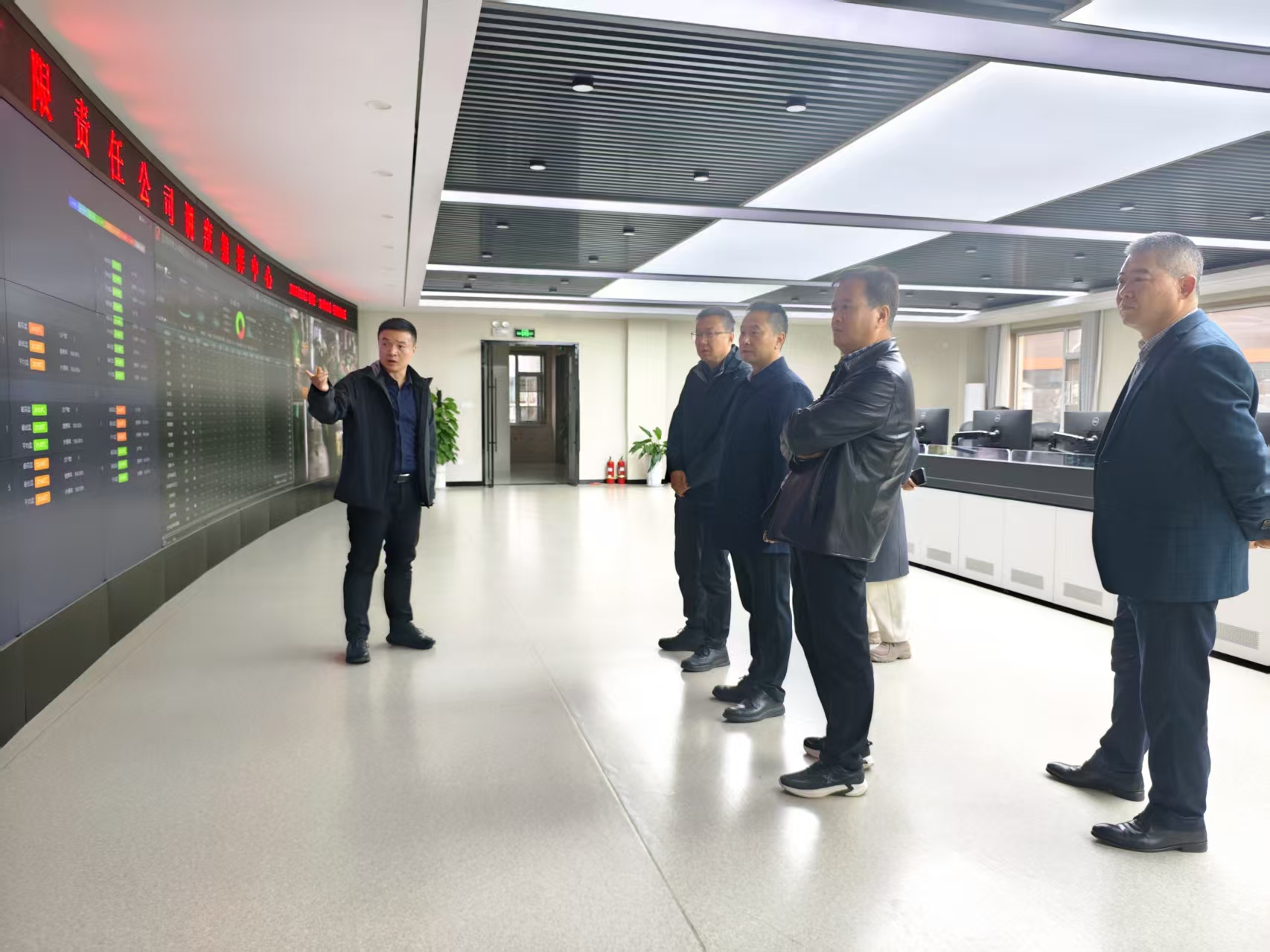 市住建局党组书记、局长孙晓岐检查指导公司 供热工作